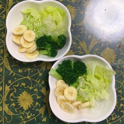 バナナとブロッコリーで作りました✧˖°フルーツと野菜の組み合わせとてもおいしくできましたෆ*ｵｨｼｨෆ(⸝⸝> ᢦ <⸝⸝)ˎˊ˗